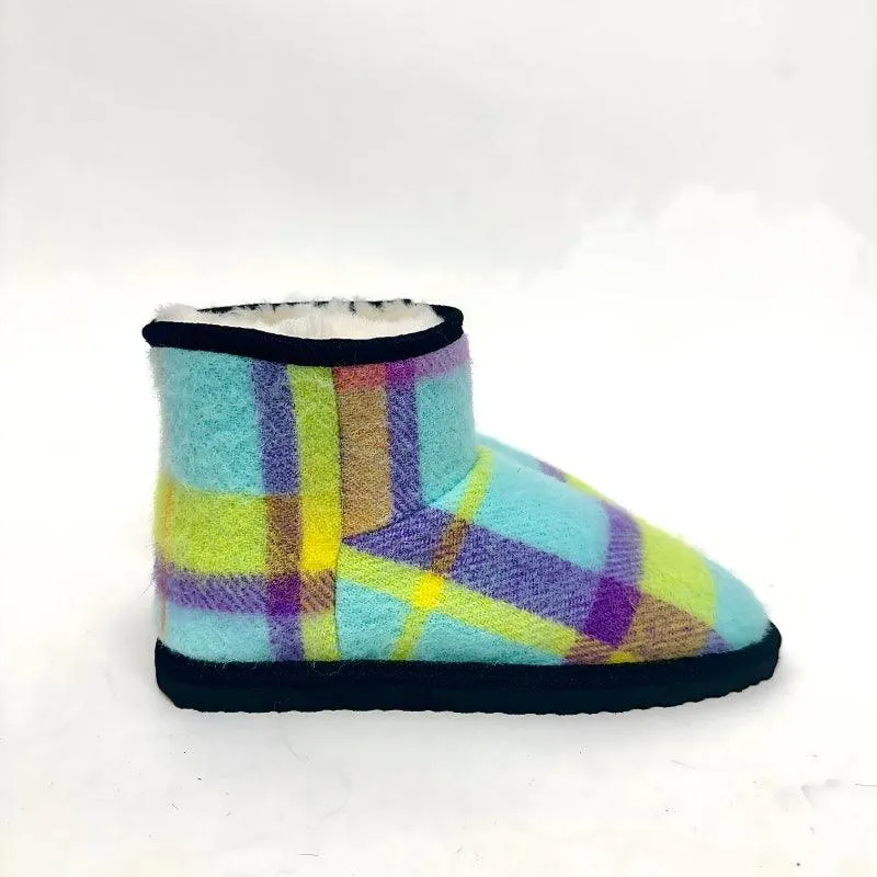 Classic Plaid Fleece Slippers – Cozy Comfort for Chilly Days