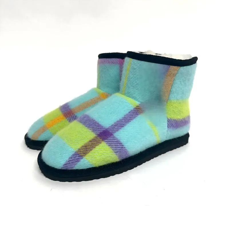 Classic Plaid Fleece Slippers – Cozy Comfort for Chilly Days
