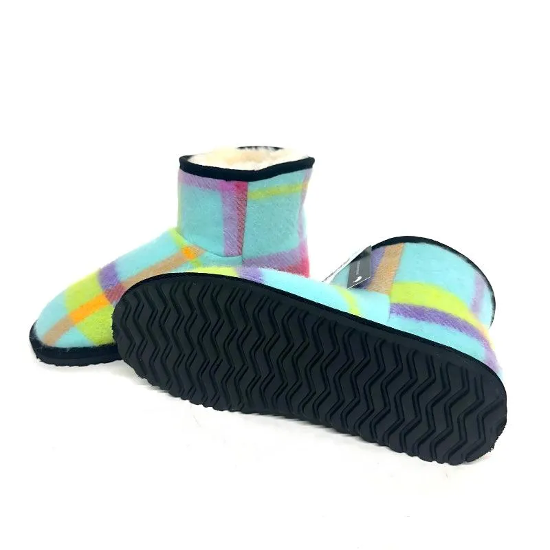 Classic Plaid Fleece Slippers – Cozy Comfort for Chilly Days
