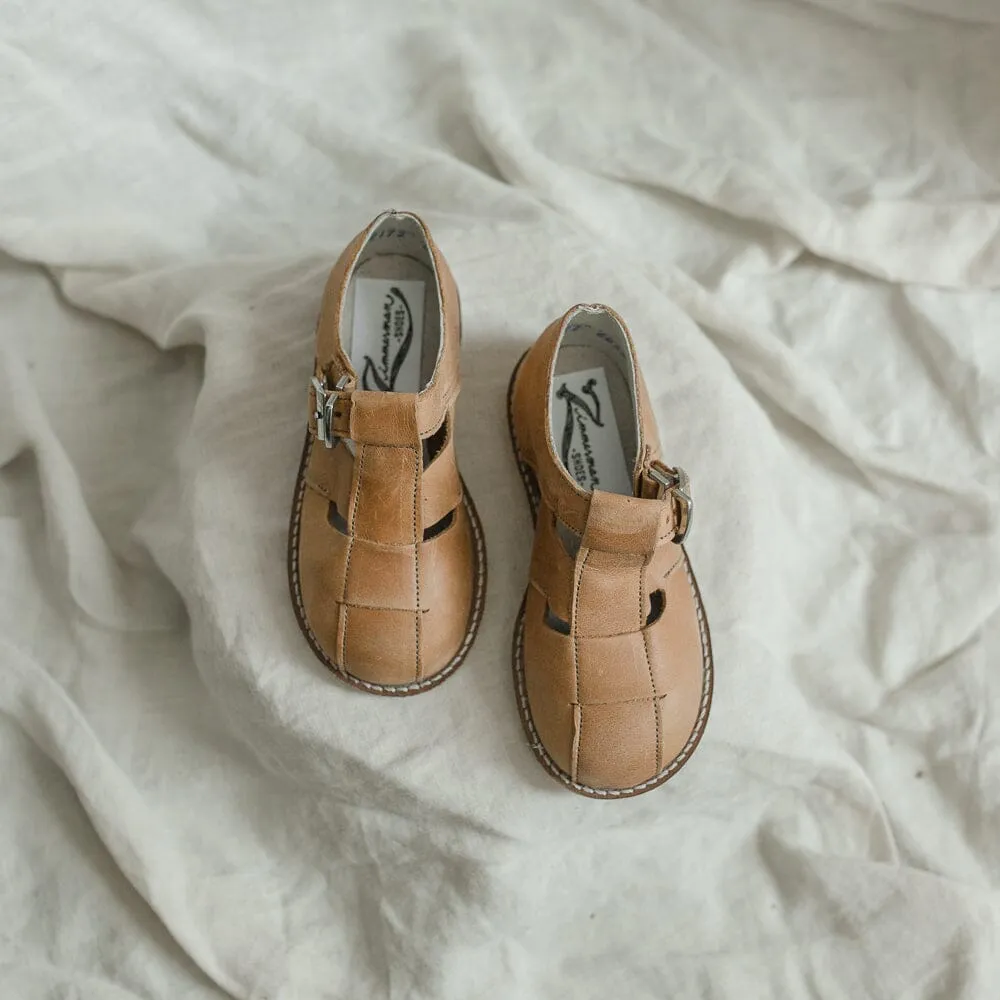 Lucy T-Strap | Tan