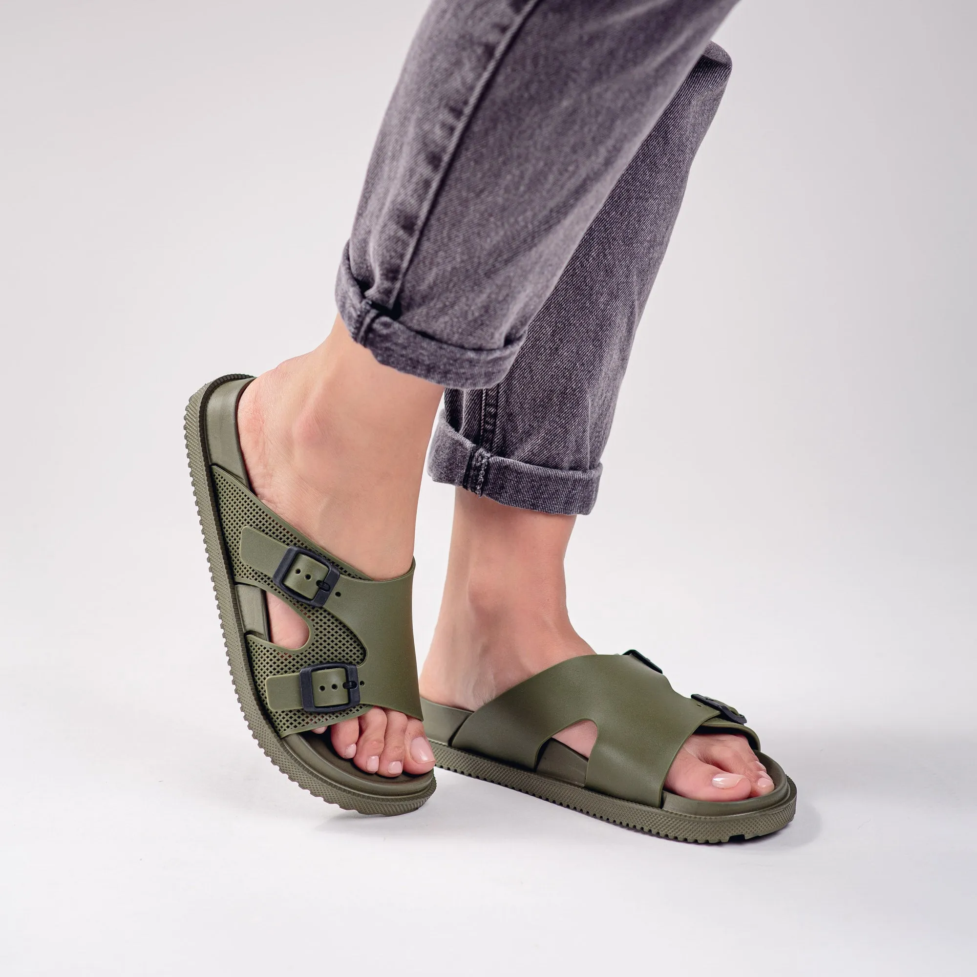 Plaka Landslide Recovery Sandals | Amazonas