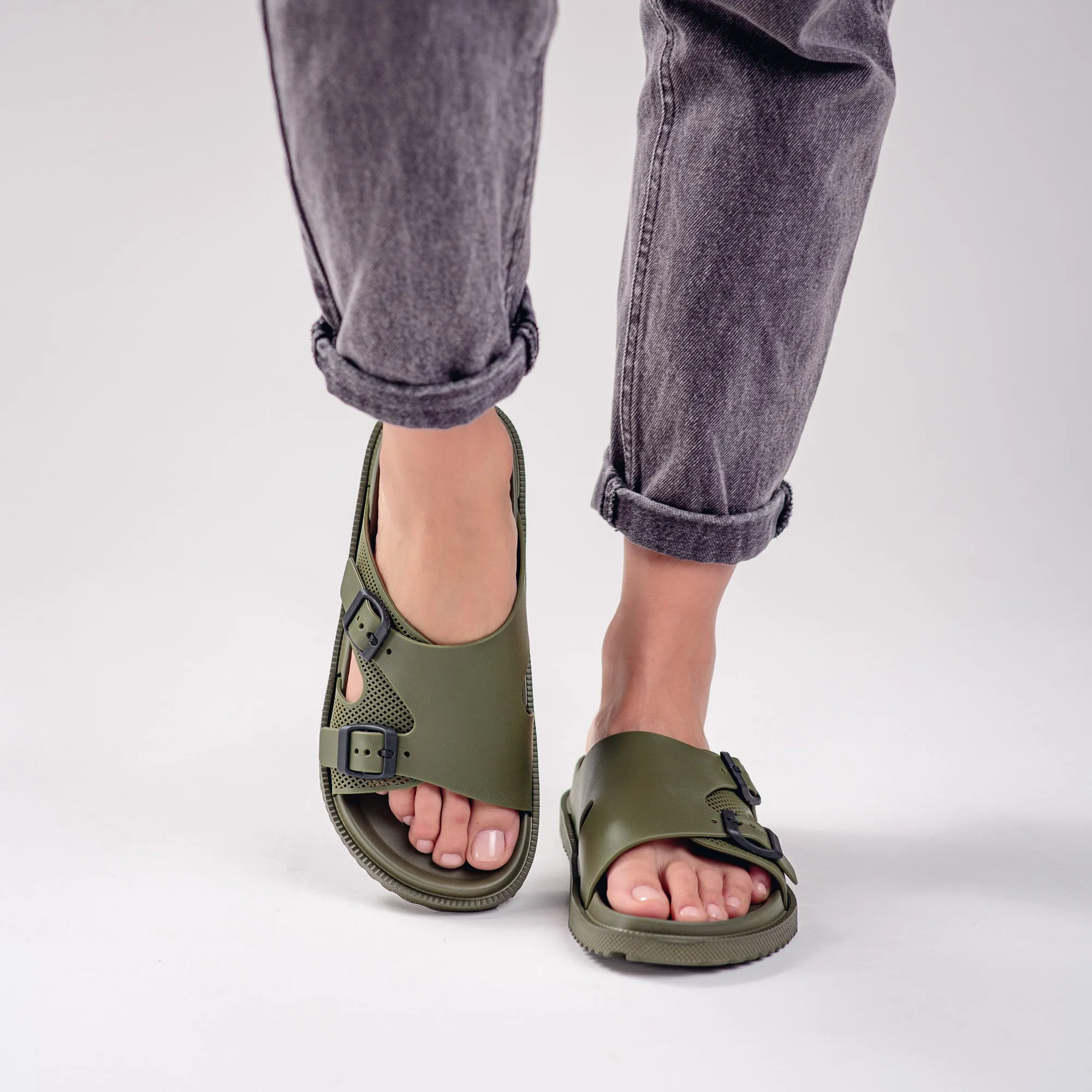 Plaka Landslide Recovery Sandals | Amazonas