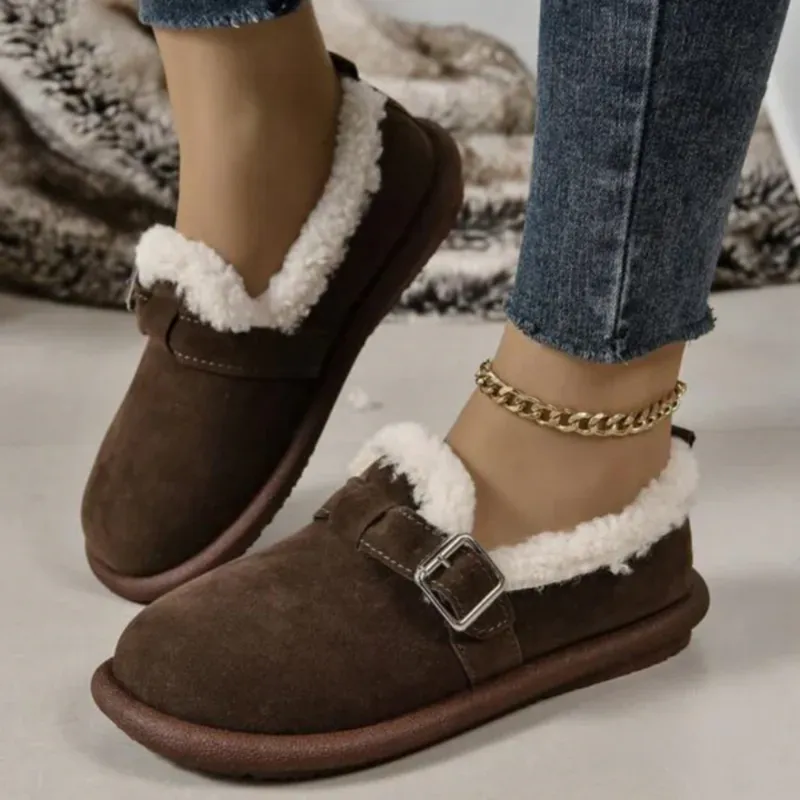 PLUSHY I ADJUSTABLE FLEECE-LINED SLIPPERS