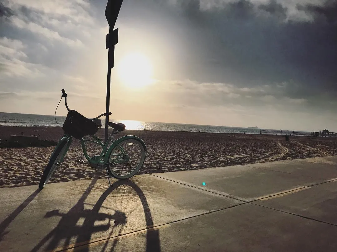 sixthreezero Classic Edition Single Speed Women's Beach Cruiser Bike
