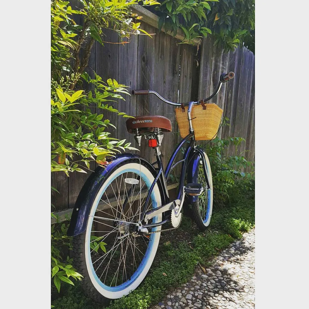 sixthreezero Classic Edition Single Speed Women's Beach Cruiser Bike