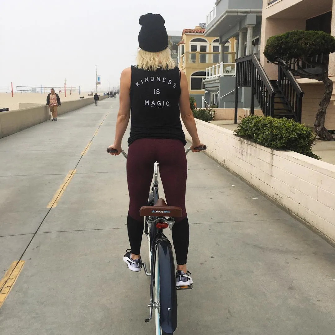 sixthreezero Classic Edition Single Speed Women's Beach Cruiser Bike