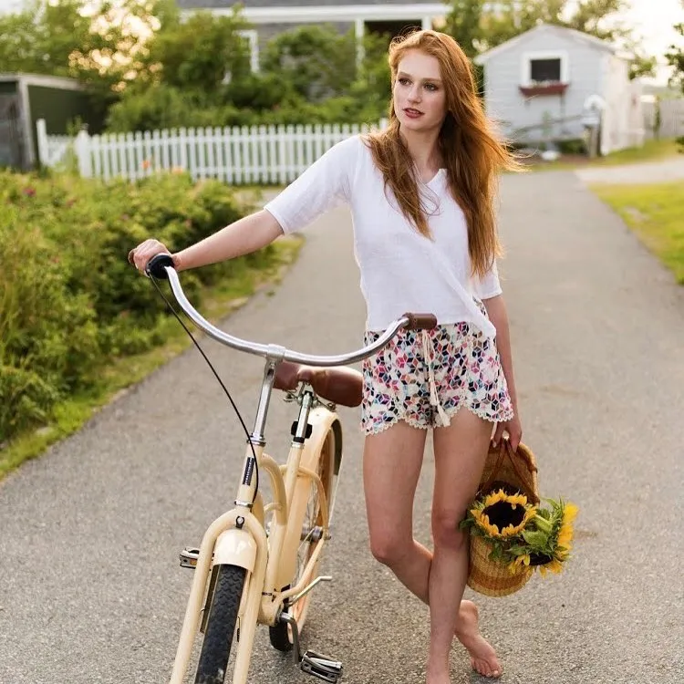 sixthreezero Classic Edition Single Speed Women's Beach Cruiser Bike