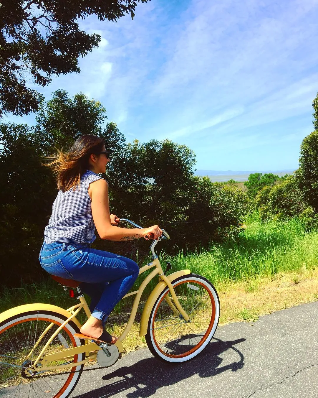 sixthreezero Classic Edition Single Speed Women's Beach Cruiser Bike