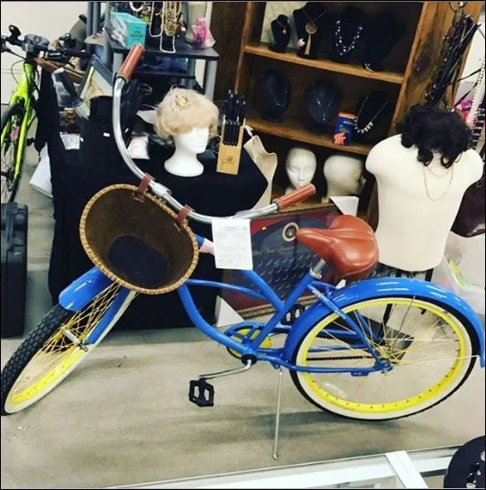 sixthreezero Classic Edition Single Speed Women's Beach Cruiser Bike