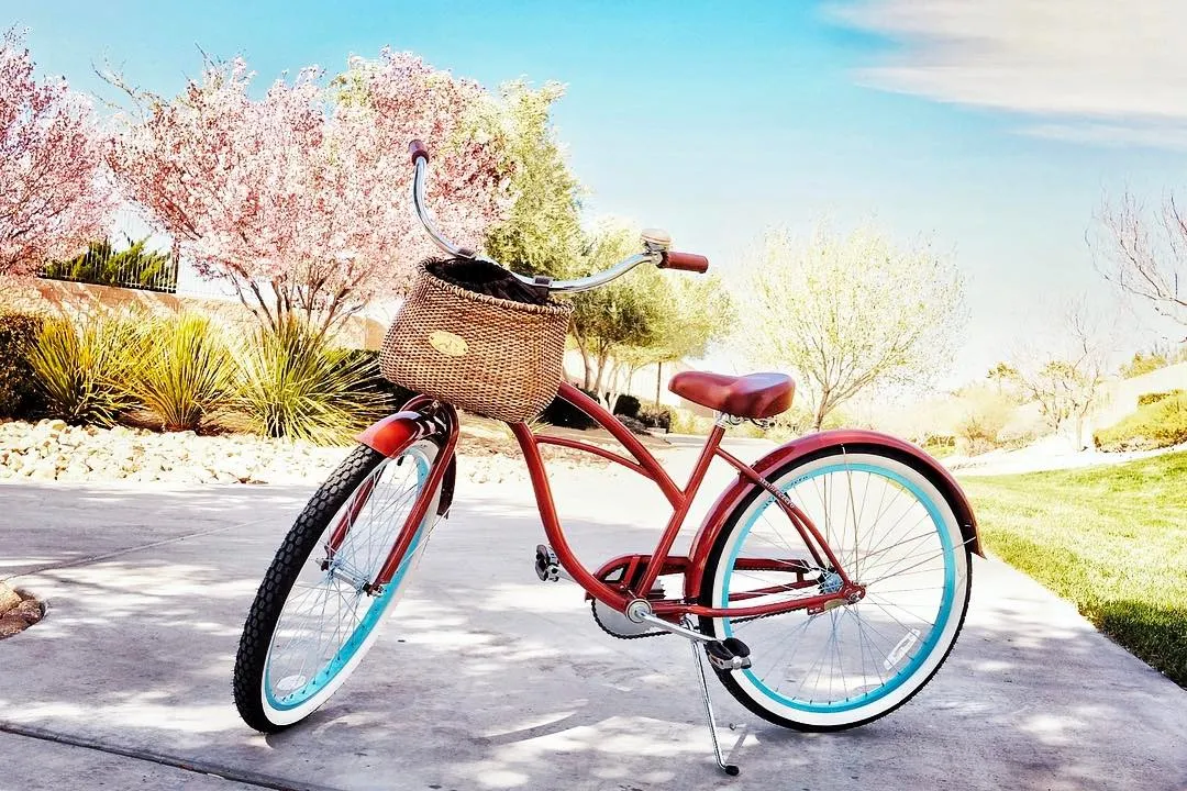 sixthreezero Classic Edition Single Speed Women's Beach Cruiser Bike