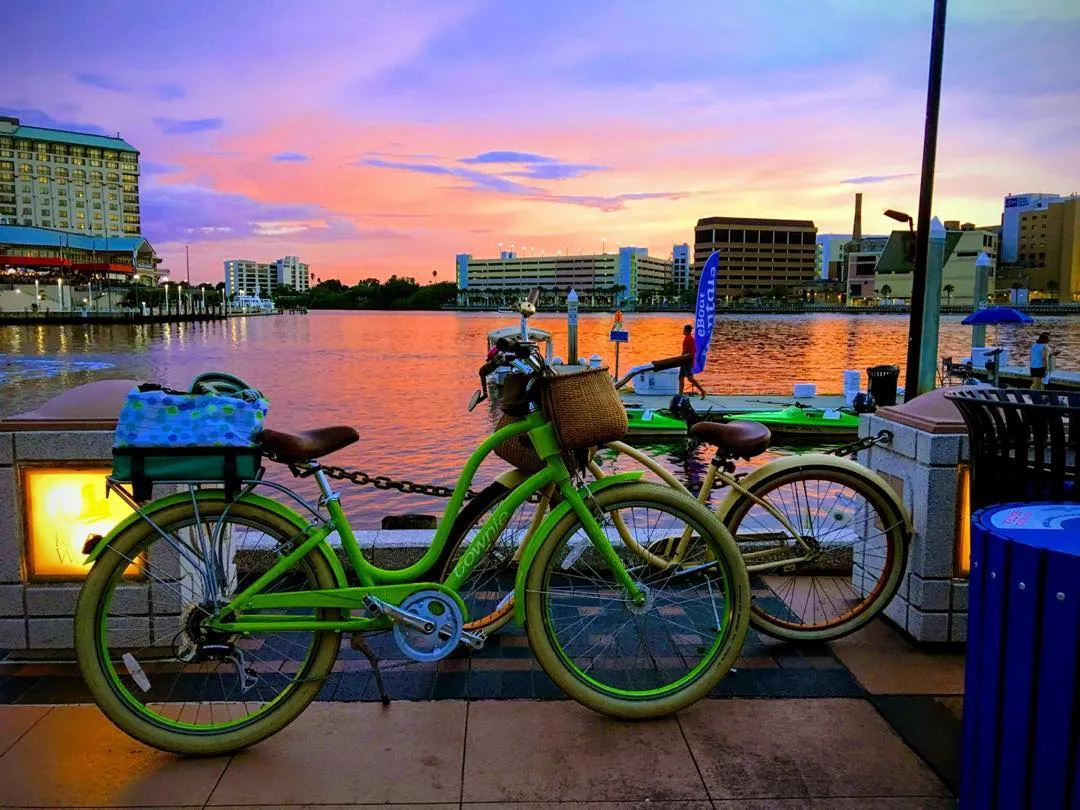 sixthreezero Classic Edition Single Speed Women's Beach Cruiser Bike