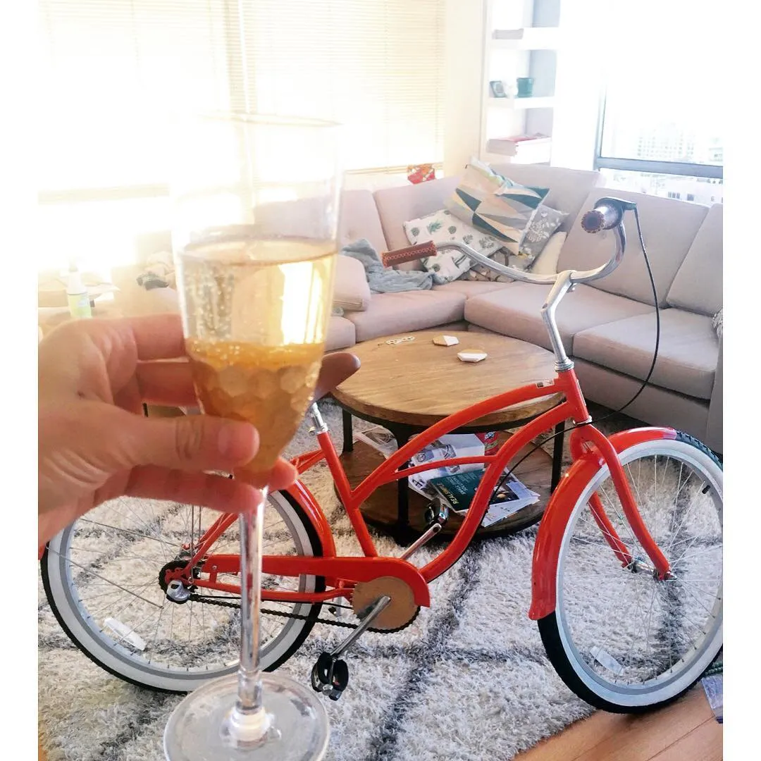 sixthreezero Classic Edition Single Speed Women's Beach Cruiser Bike