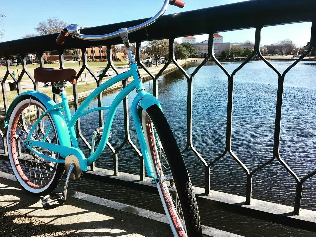 sixthreezero Classic Edition Single Speed Women's Beach Cruiser Bike