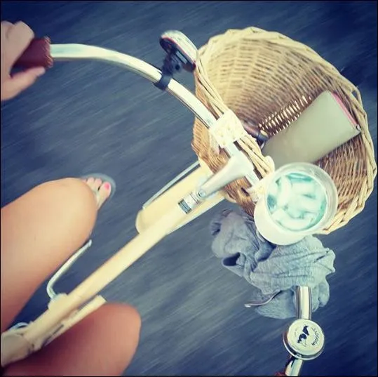 sixthreezero Classic Edition Single Speed Women's Beach Cruiser Bike