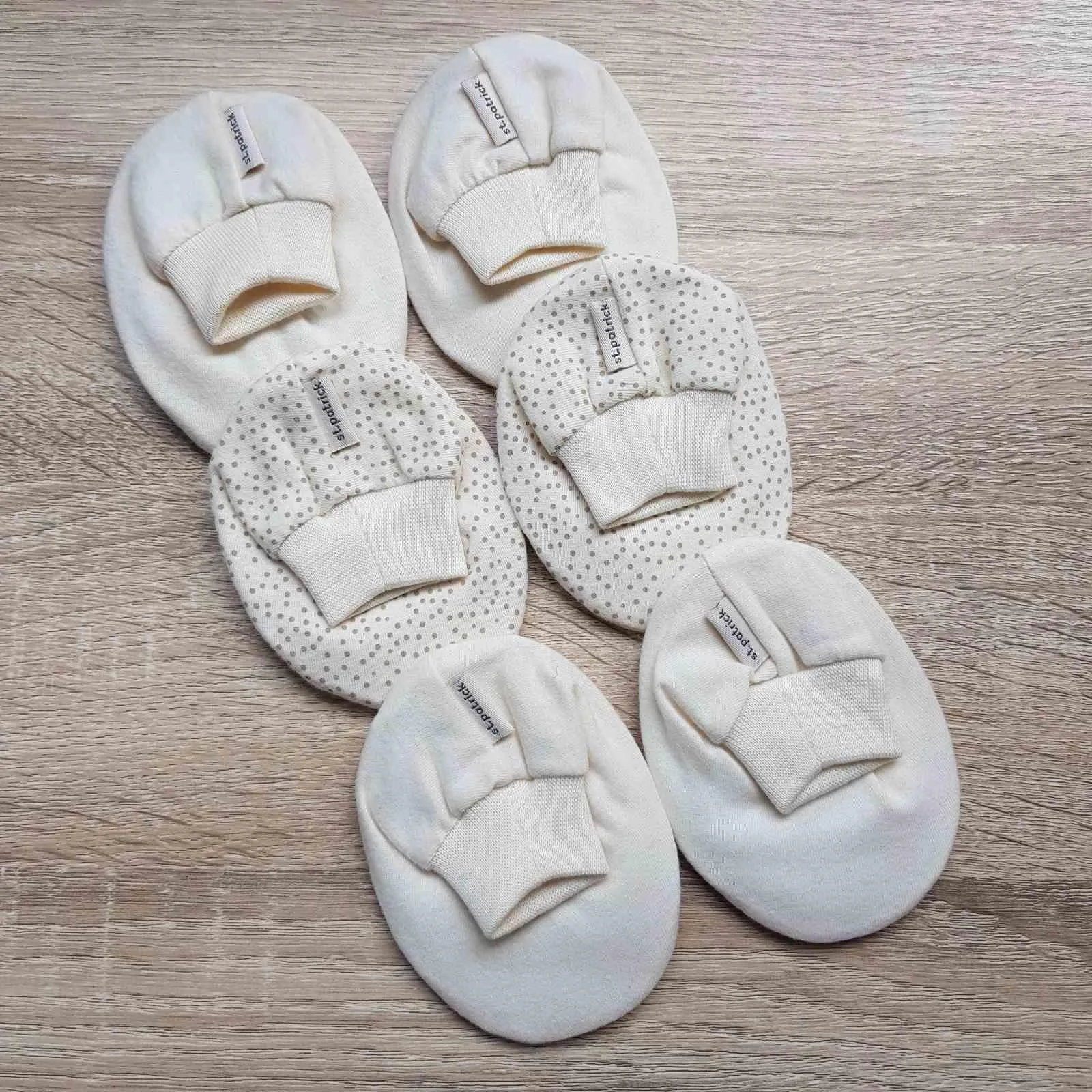 St. Patrick Organic Booties Plain/Polka 3's