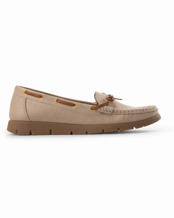 Strong Ties - Beige : Loafers